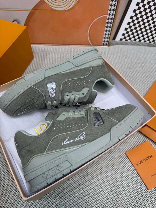 Adidasi Louis Vuitton Trainers Premium