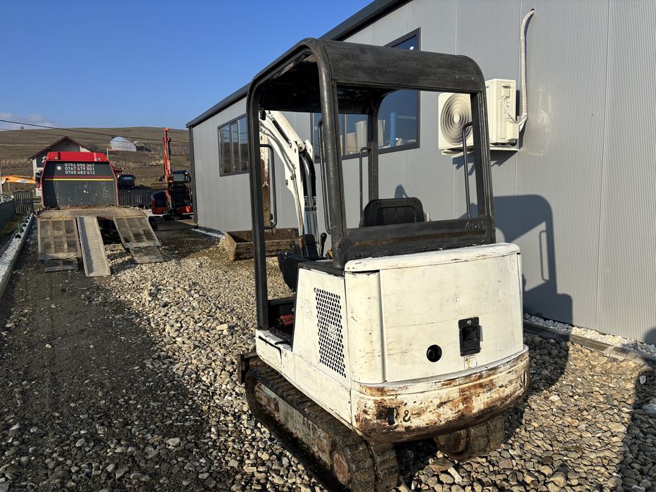 Miniexcavator Bobcat 1.6 tone