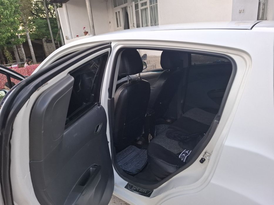 Chevrolet Spark 2010 — 6