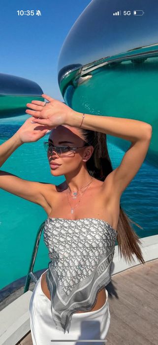 Топ пола Dior , кърпа за глава