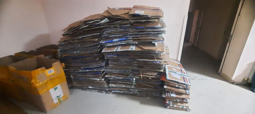 Картон сатылад!!!