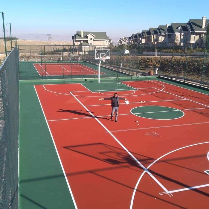 Sport kauchuk/rezina qoplamalarini yotqizish. Укладка спорт покрытий