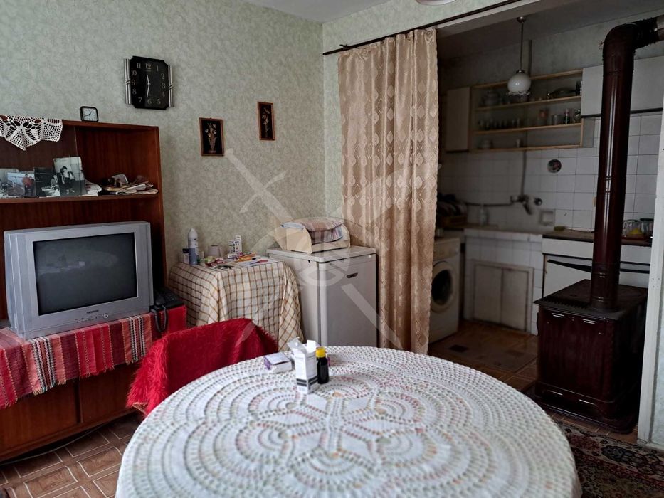 Триетажна Къща - Несебър