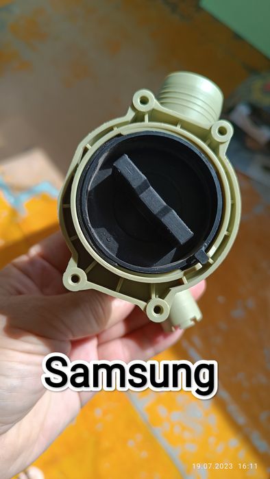 Продам фильтр (заглушка) насоса стир .Маш Автомат.