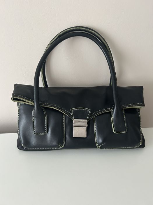 Малка кожена чанта Mango