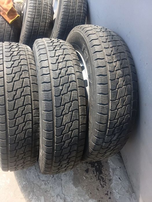 Продам колеса на ниву р16