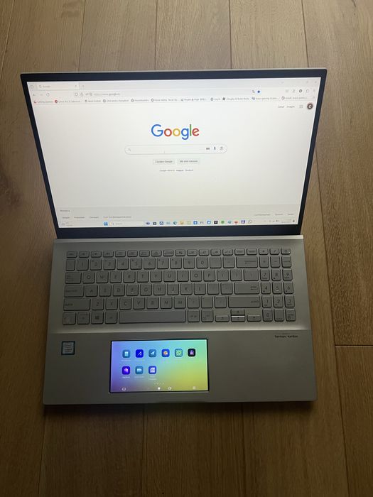 Laptop Asus VivoBook in stare buna