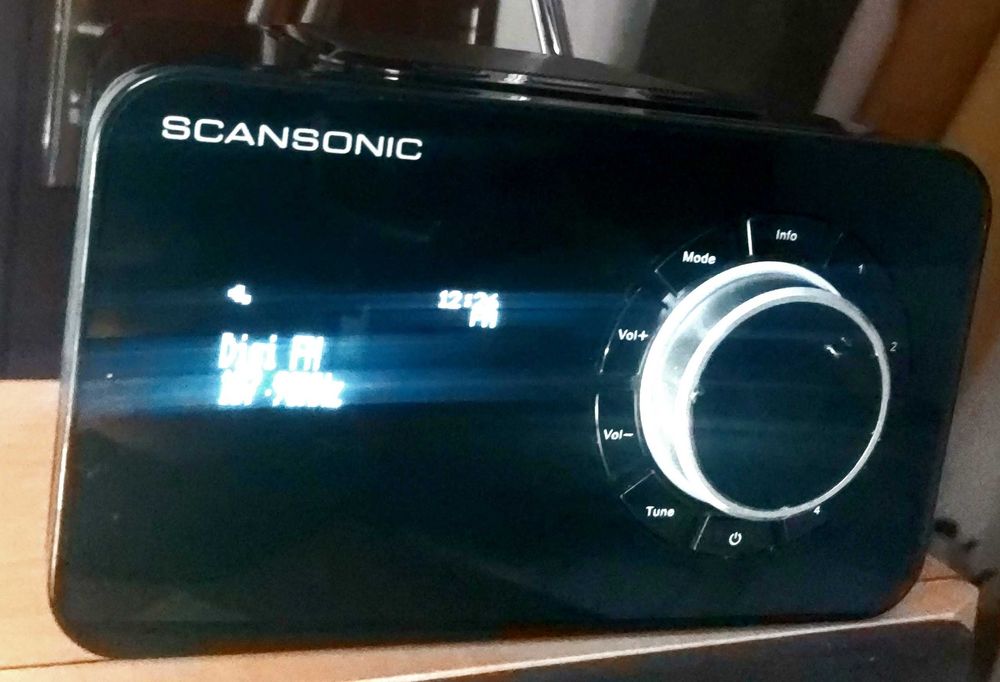Radio Digital DAB+/FM Scansonic R3 - Sunet Premium & Design Danez