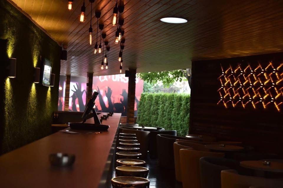 Spațiu comercial 590 mp + terasă 400 mp | Centru | 12 parcări | 380V