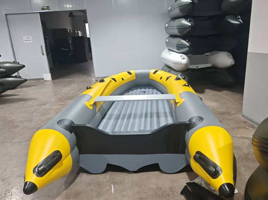 Комплект надувной  лодки с мотором 15 или 20. Размер от 350 до 430 см.