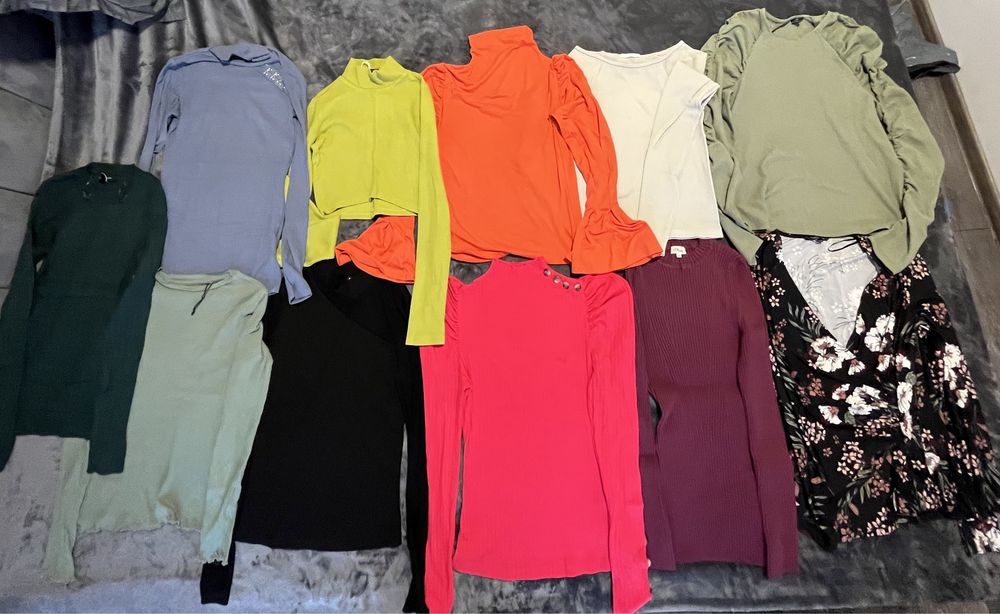 Lot bluze marimea xs