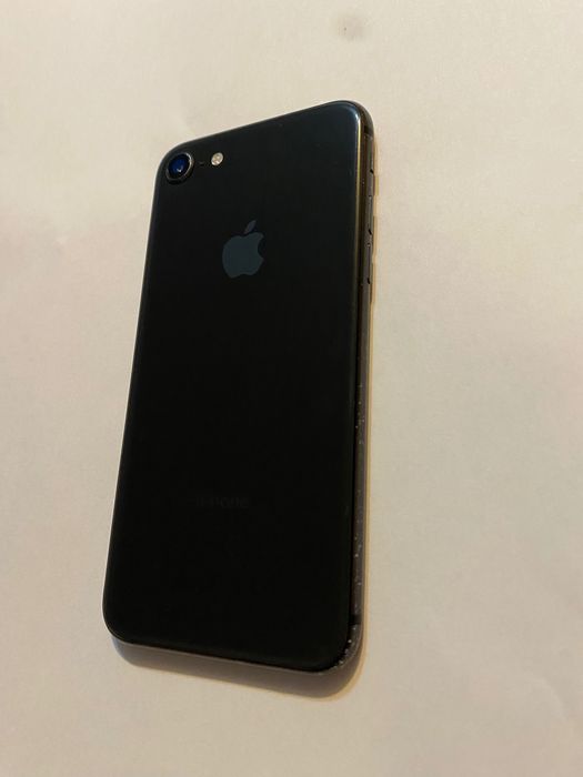 iPhone 8 black 64 GB