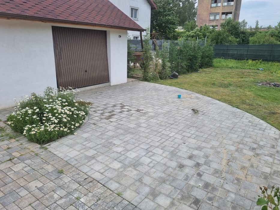 Teren intravilan plus constructie