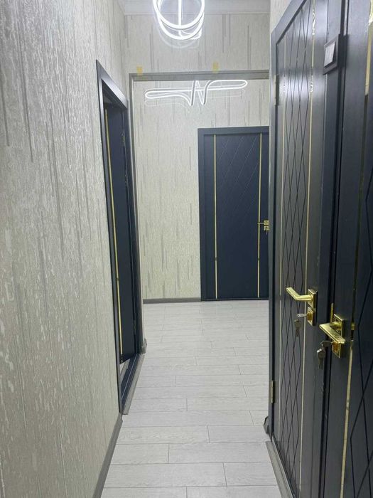 Тансикбой 2 хона/1-этаж квартира ШОШИЛИНЧ сотилади!