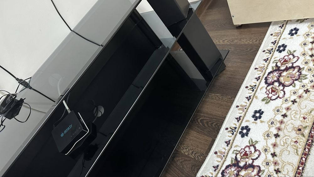 Подставка под телевизор