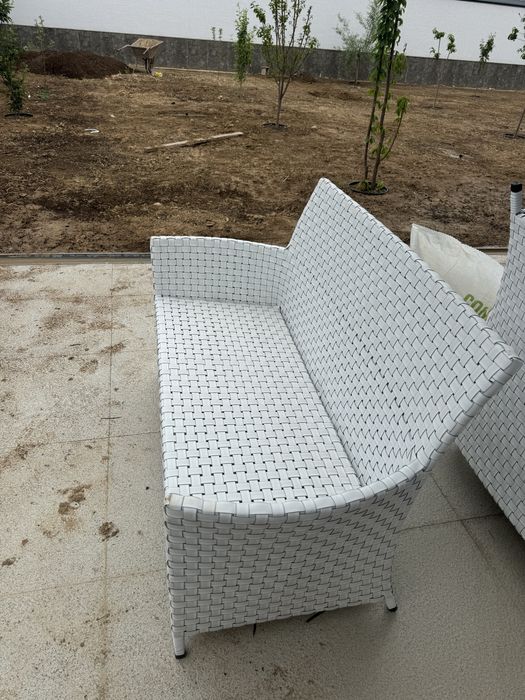 Ротанговые стол и кресло