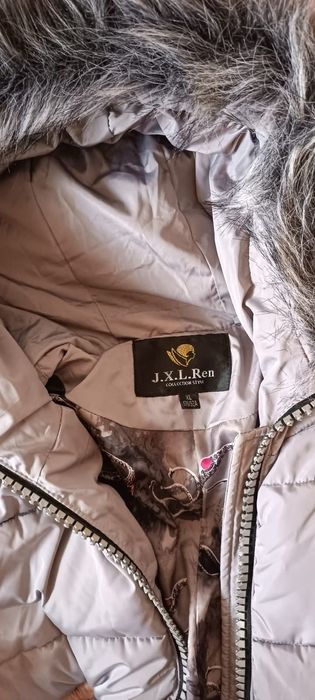 СРОЧНО ПРОДАМ куртку!!!Серый пуховик!!!