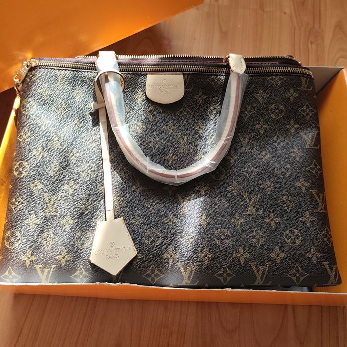 сумка подобии Louis Vuitton