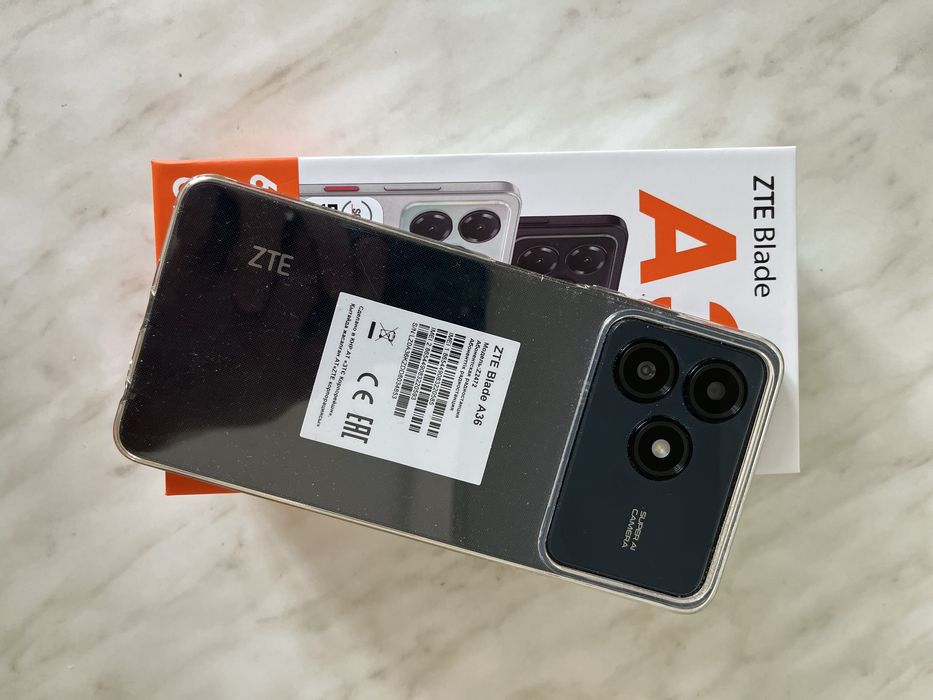 ZTE Blade A36.  .