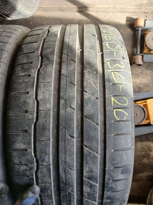Гуми 265 30 20 2 броя.