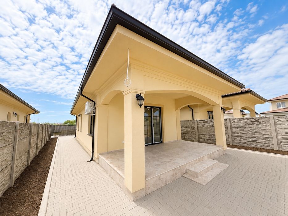 Duplex nou 88 mp utili | 2 dormitoare | Total teren 370 mp | Terasă acoperită 18 mp | 153.000 € TVA inclus