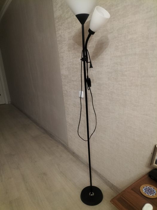 Продам напольную лампу, светильник