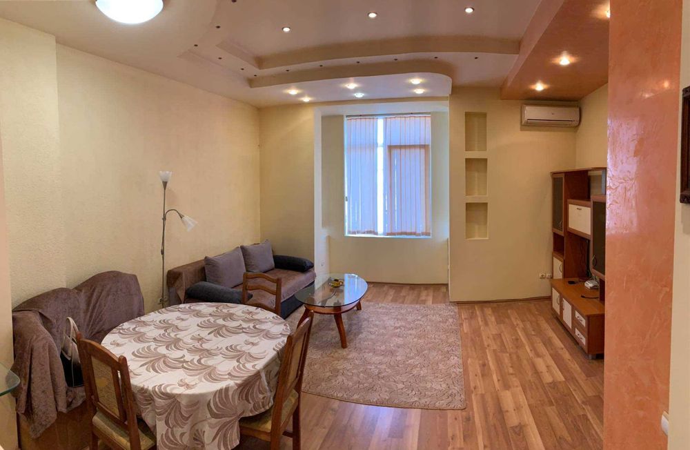 Дава се под наем Тристаен апартамент в Бургас, Център - 120 кв.м за 331.5 € - Снимка #10