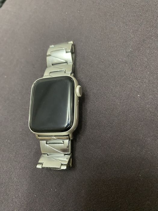 Apple Watch SE 2 Gen