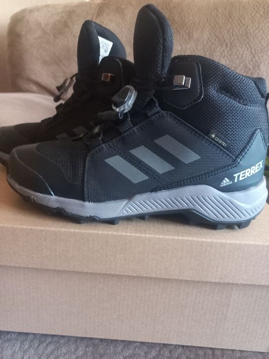 Adidas детски зимни обувки