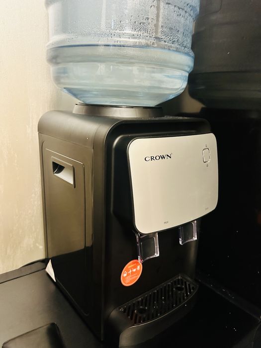 Диспенсер за вода!