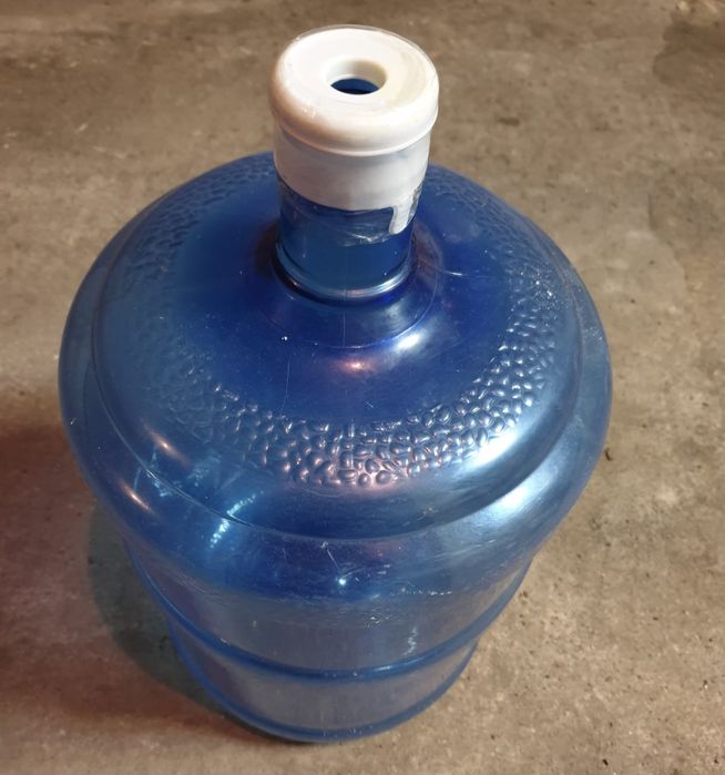 Бутыли 18.9л б/у