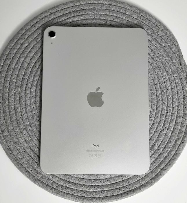 Tableta Apple iPad 10th (2022) 10.9" Wi-Fi, 64GB, ca noua, Silver