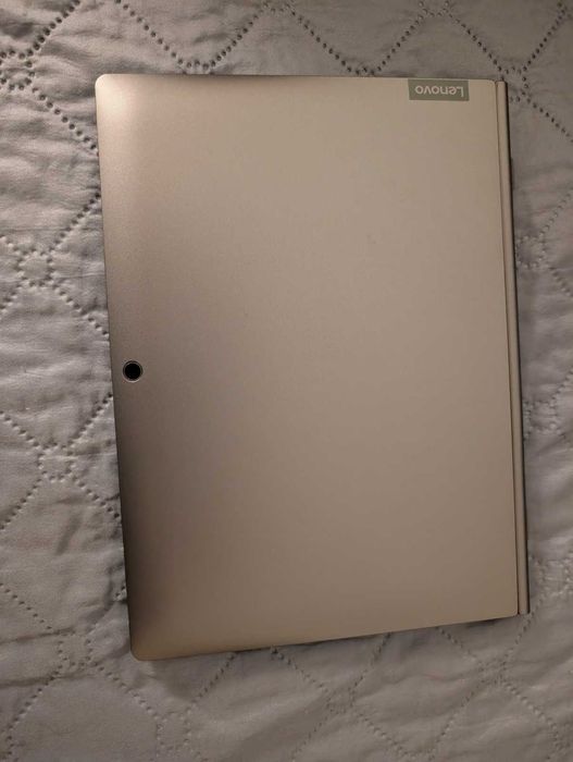 Нов, неползван лаптоп / таблет с Windows Lenovo 10.1"