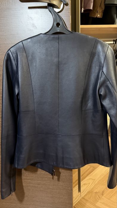 Женская кожанная куртка Massimo Dutti