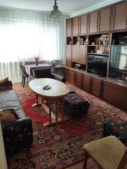 продавам двустаен апартамент  60 кв.м  в кв.Железник гр.Стара Загора