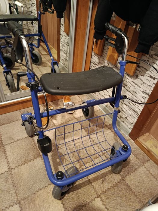 Продам ходунки для взрослы 20.000тг,