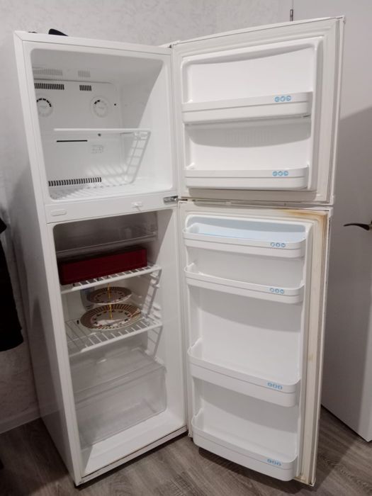продам холодильник