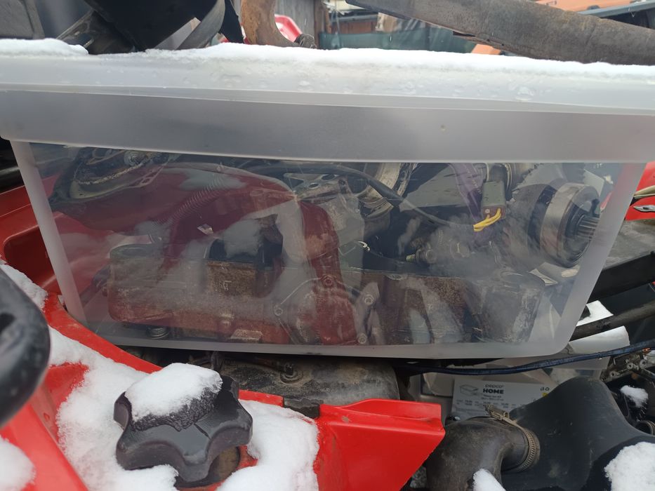 Can am 400 g 1 motor defect are nevoie de ambielaj  aștept oferte