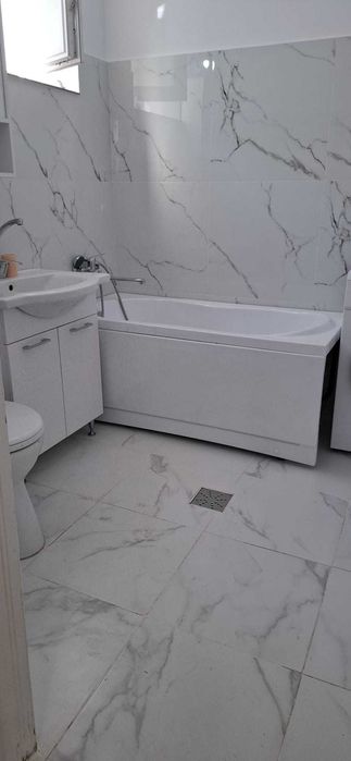 Vand apartament in vila Roman, Neamt