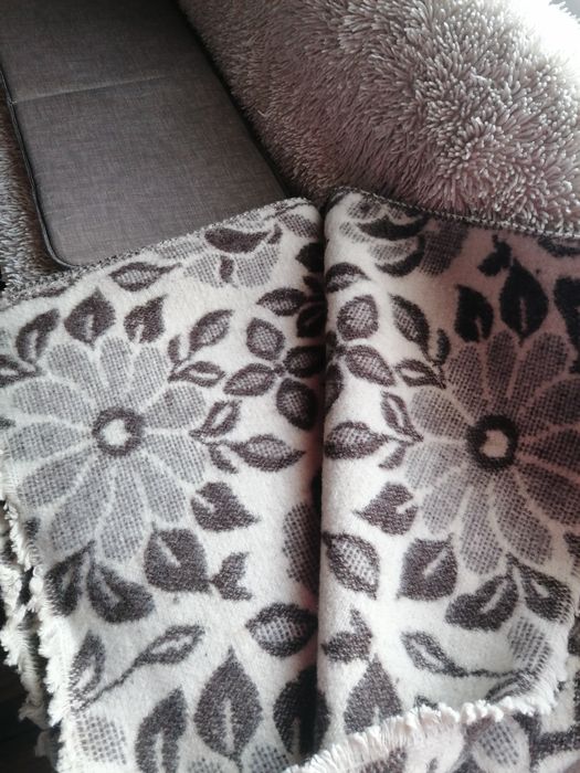 Родопски одеала от чиста вълна