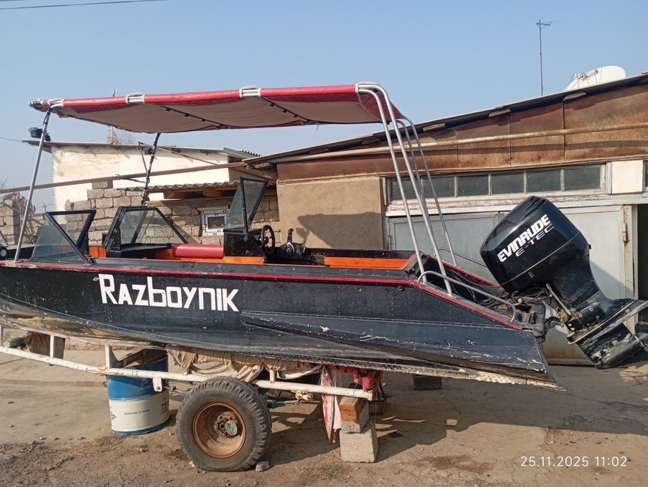 Катер амур мотор джонсон 175