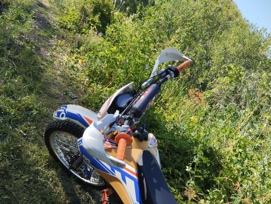 Мотоцикл  индуро