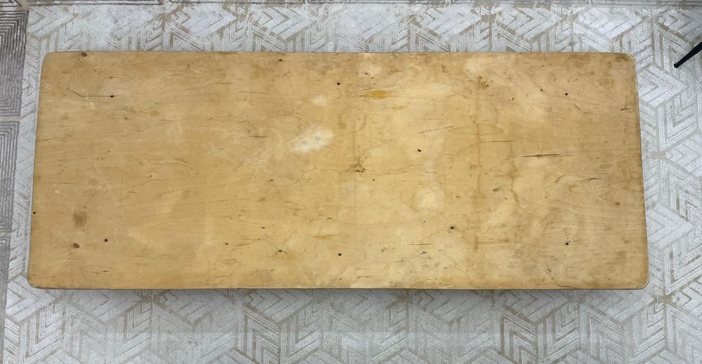 Срочно продам жер стол длинный