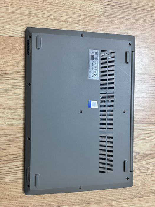 Продам ноутбук Lenovo Ideapad 3