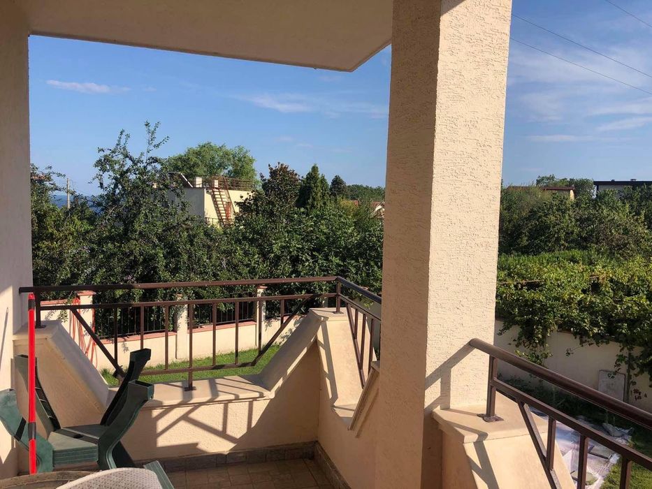 Дава се под наем Етаж от къща в Варна, Център - 85 кв.м за 750 € - Снимка #9