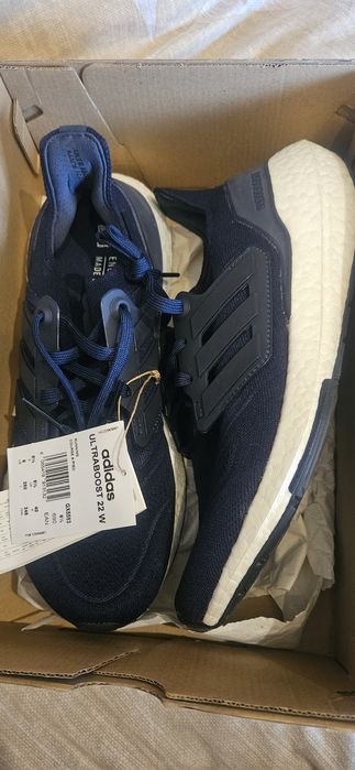 Нови ultraboost р-р 40