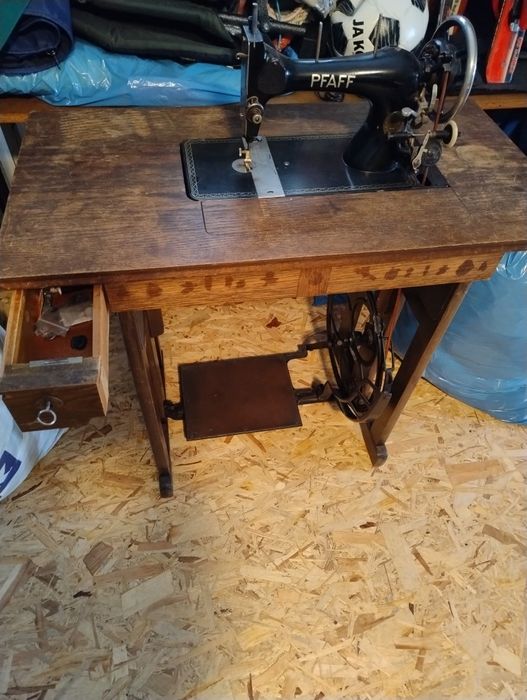 Masina de cusut pfaff 11