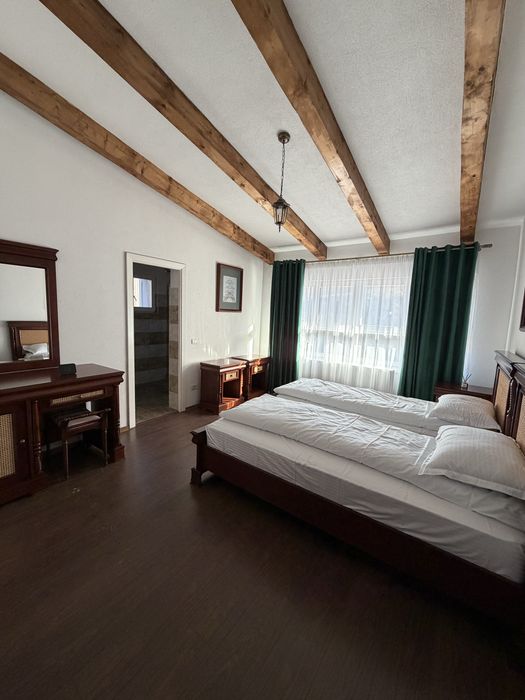 Închiriere Cabana Piatra Buru - 15 dormitoare | până la 29 persoane