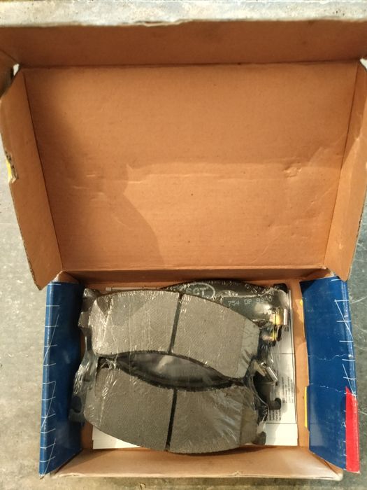 Продам тормозные колодки