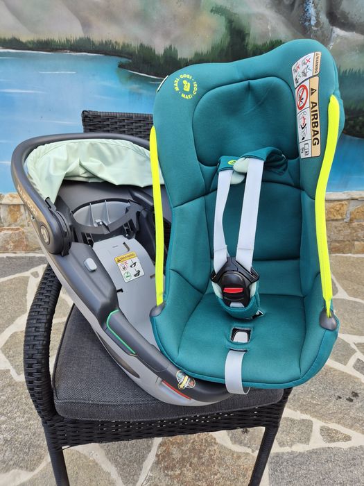 Столче за кола Maxi cosi Coral 360+FamilyFix3+ Адаптори